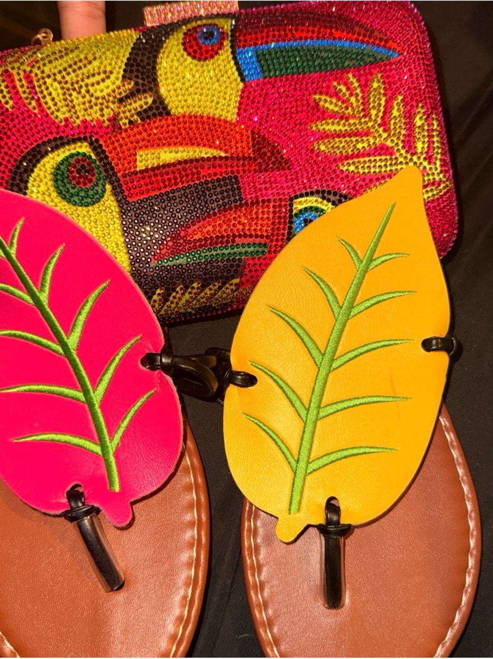 Leaf-Accent Women's Thong Sandals - Pink & Yellow & Clutch !!